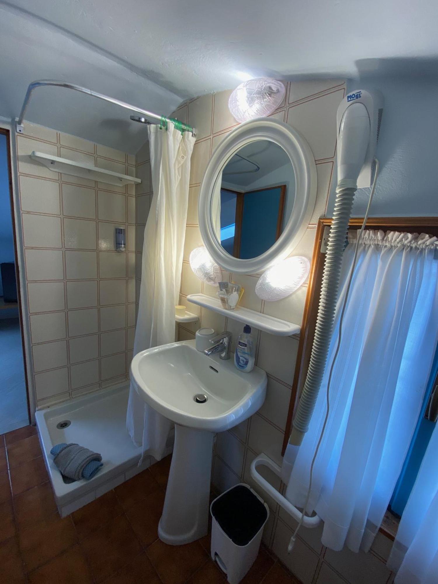 Albergo La Pineta Marina dʼMarina dʼAndora Cameră foto